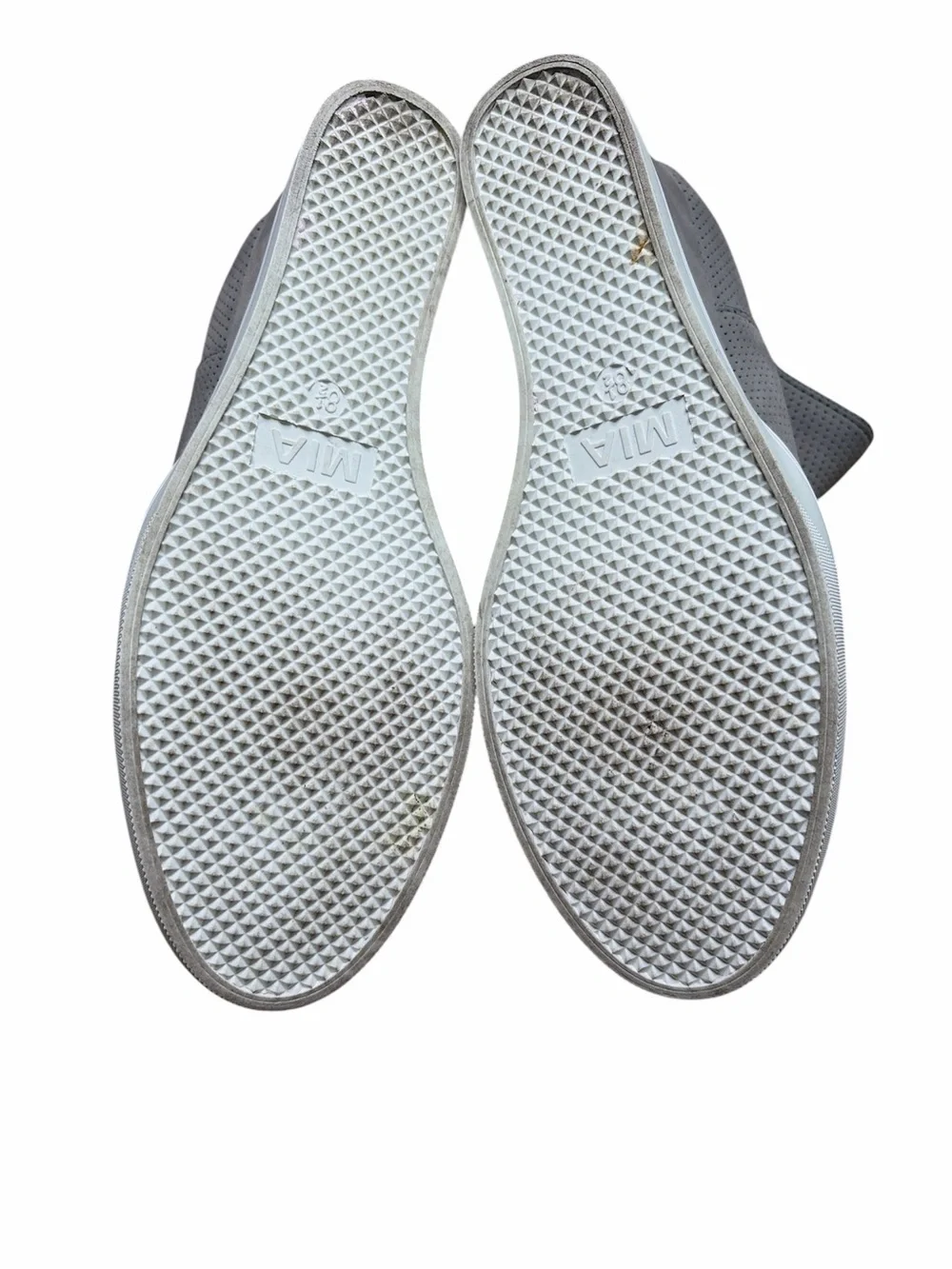 Mia Grey Wedge Sneaker Size 8.5